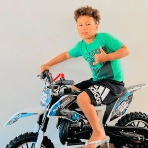 Meet your Posher, João